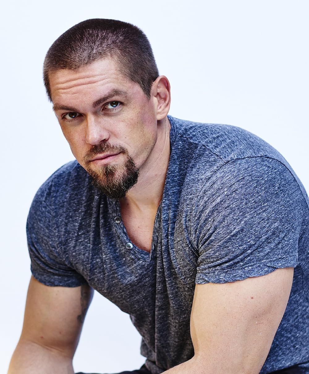 Steve Howey